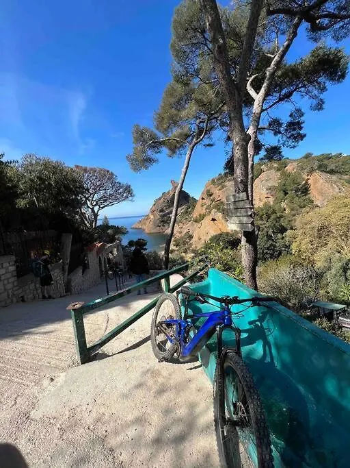 Appartement Climatise En Bord De Mer La Ciotat 0*,  France