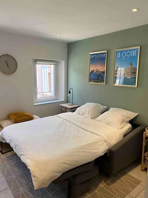 Appartement Climatise En Bord De Mer La Ciotat Apartment